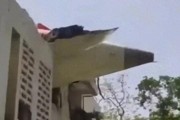 临夏印度一波音787客机坠毁机上242人、地面5名学生遇难！我驻印度使馆：机上无中国籍乘客